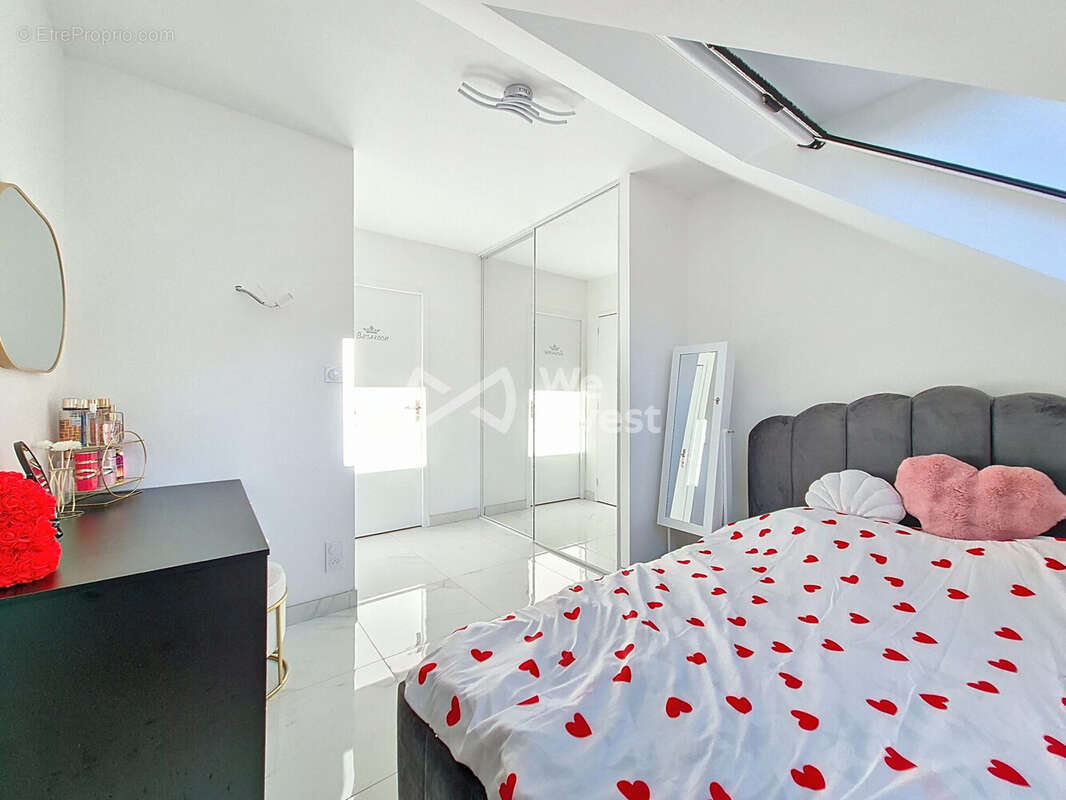 Maison à LE MONASTERE