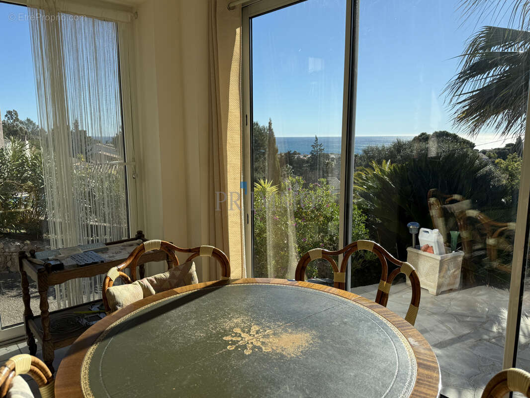 Maison à FREJUS