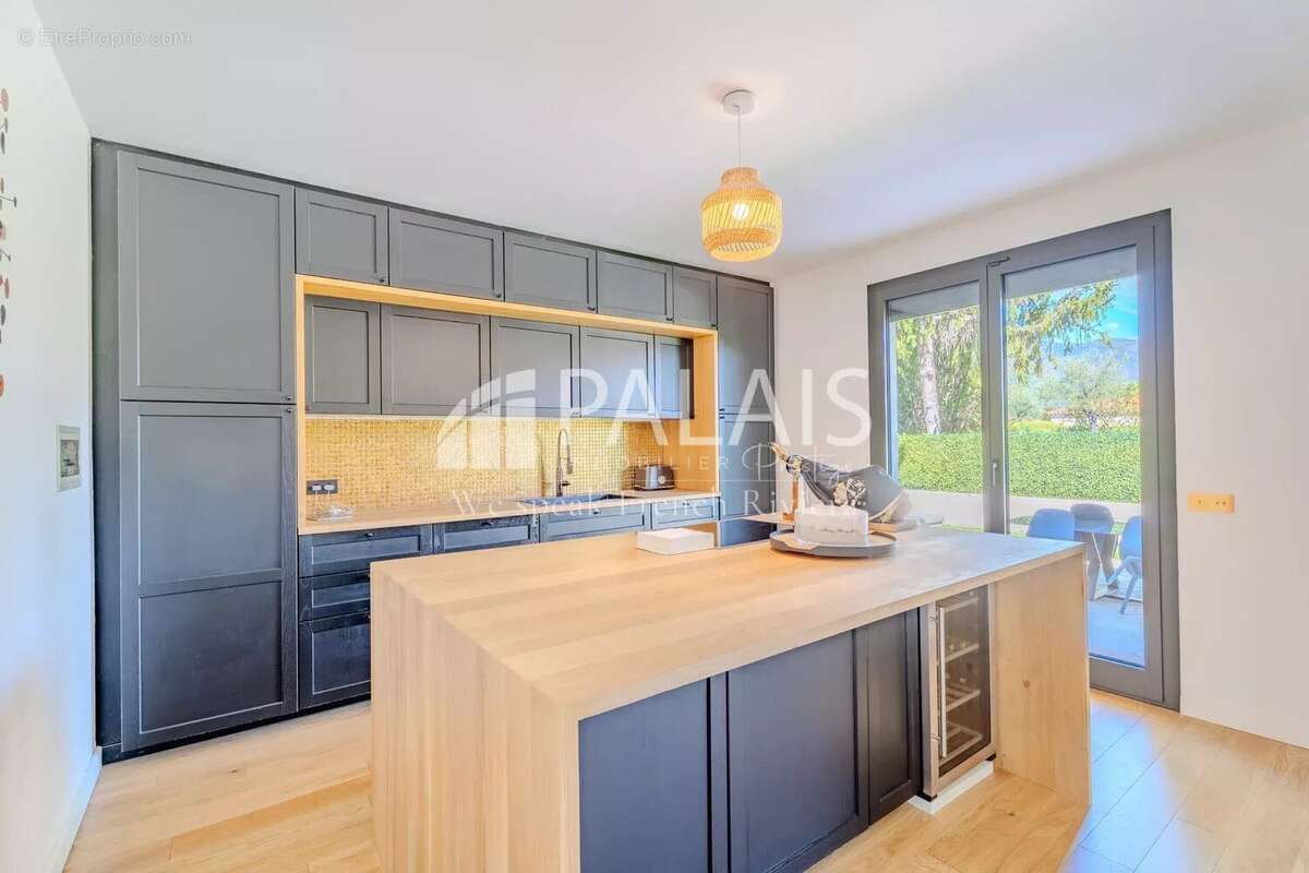 Maison à ROQUEBRUNE-CAP-MARTIN