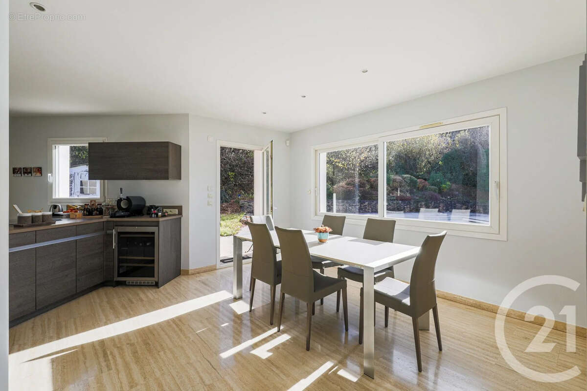 Maison à SAINT-MARTIN-D&#039;URIAGE