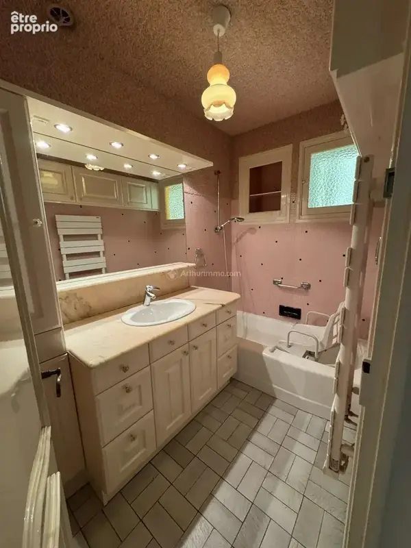 MANOIS – Grande maison de 242 m², 5 chambres, terrain arboré de 973 m² – DPE C - photo 16