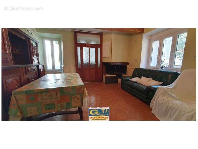 Maison à SAINT-CHINIAN