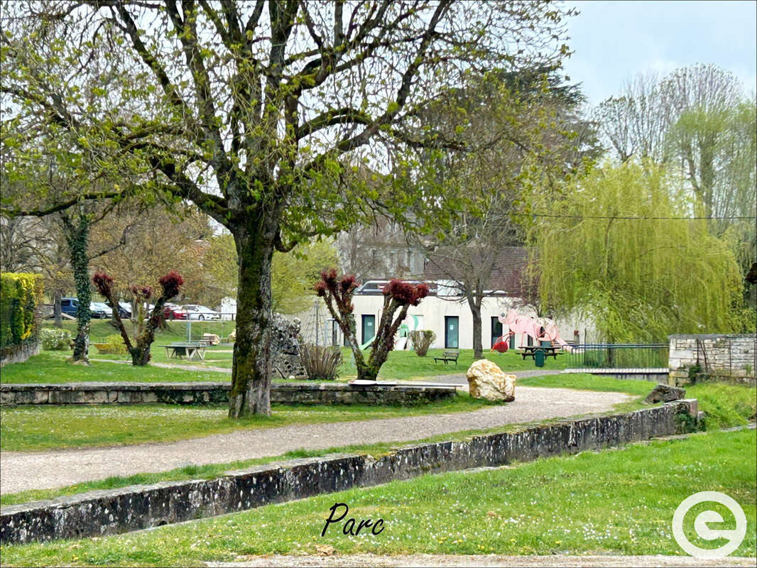 Maison à COURSON-LES-CARRIERES
