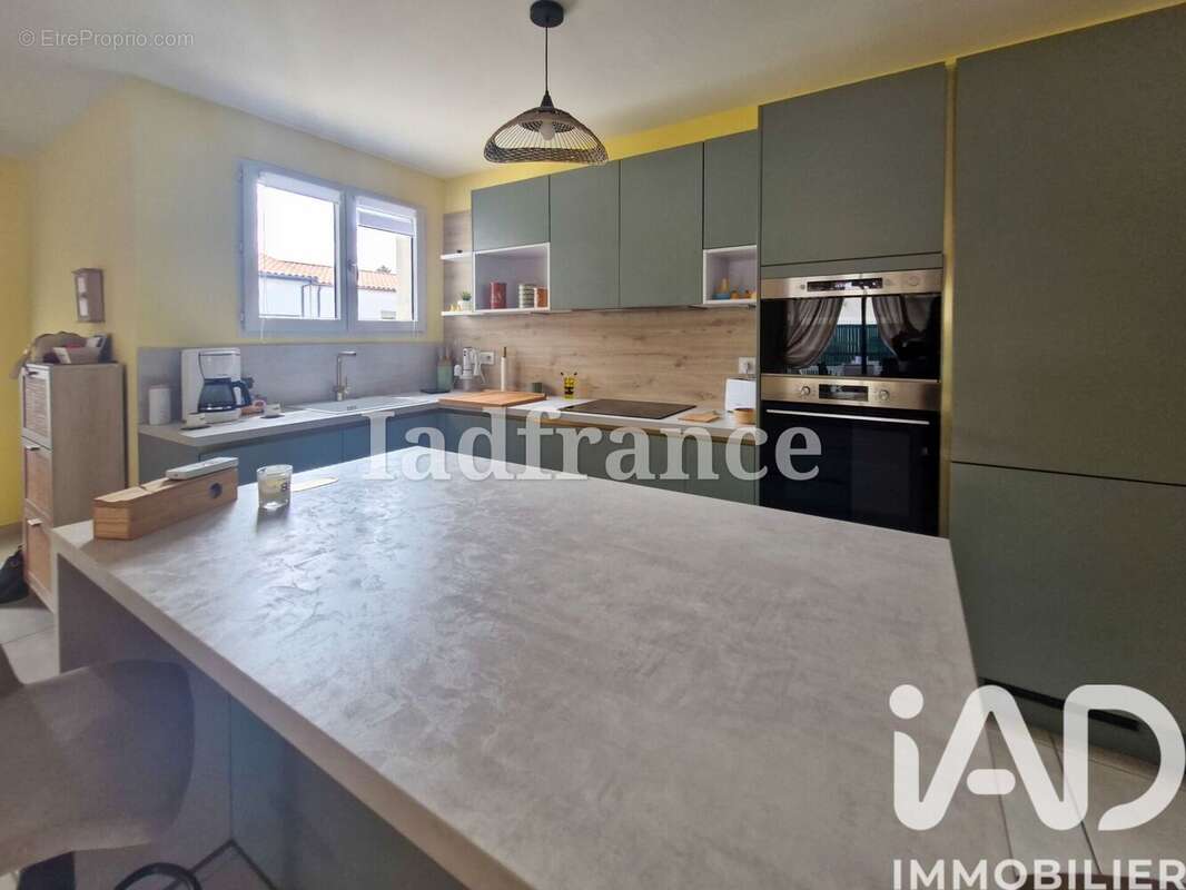 Maison 86 m² à Vinca  - photo 6