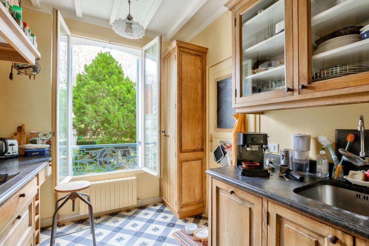 Maison à VILLENEUVE-LA-GARENNE