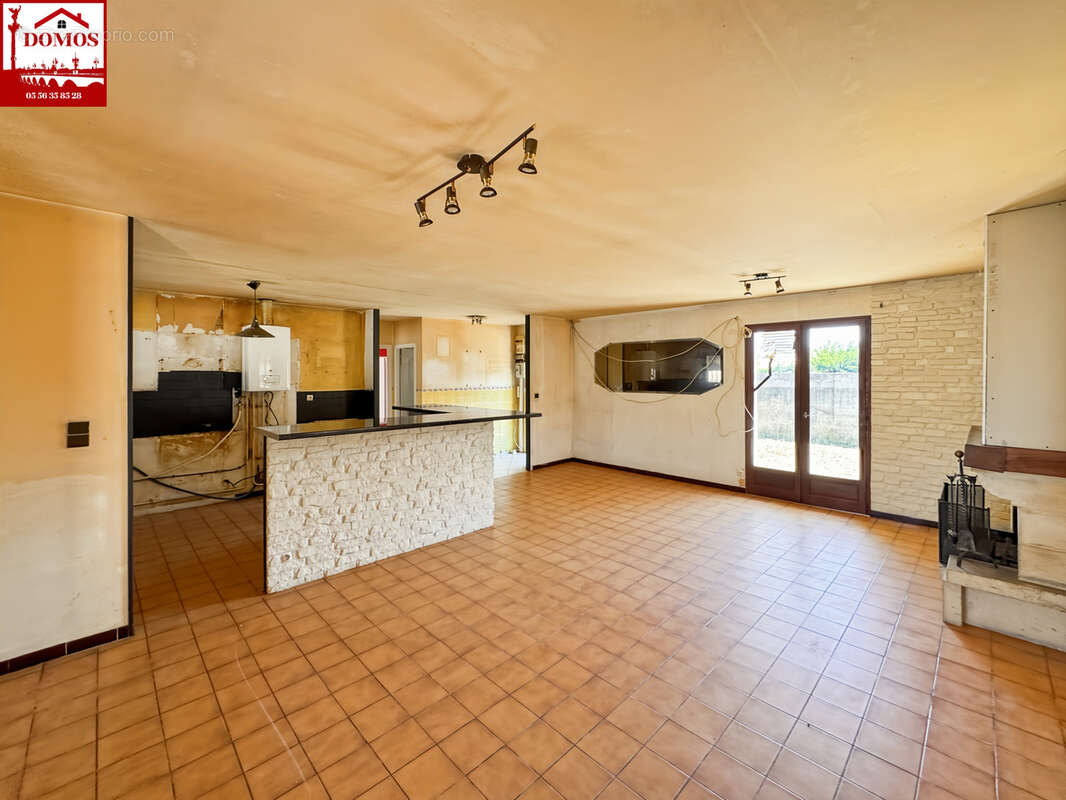 Maison à PAREMPUYRE