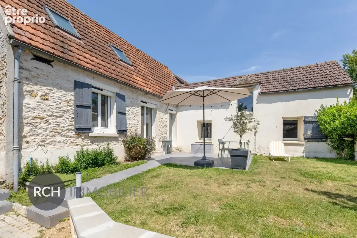 Photo Maison à La Queue-Les-Yvelines au prix de 350 000€