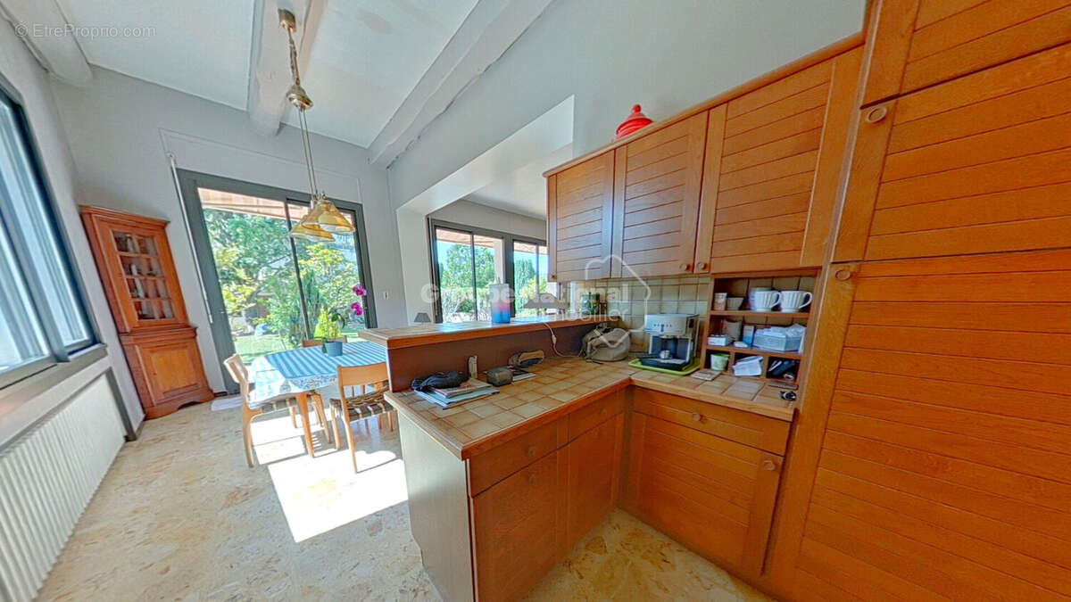 Maison à BAGNOLS-SUR-CEZE