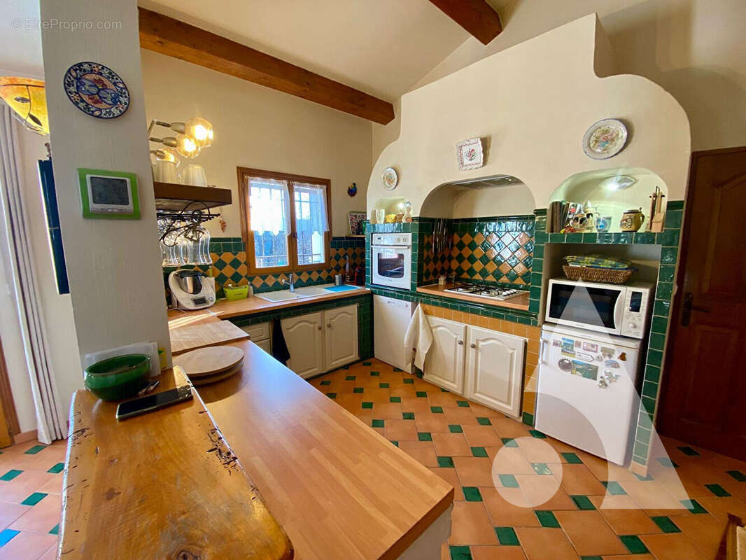 Maison à ENTRECASTEAUX