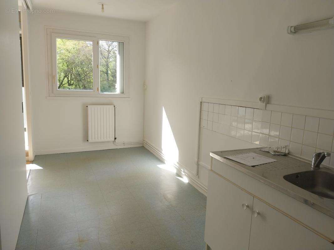 Appartement à SAINTE-LUCE-SUR-LOIRE