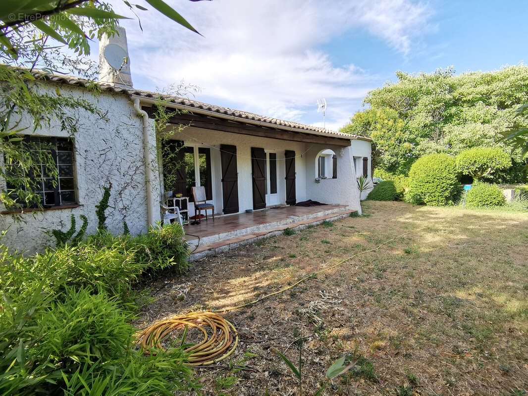 Maison à SOLLIES-PONT