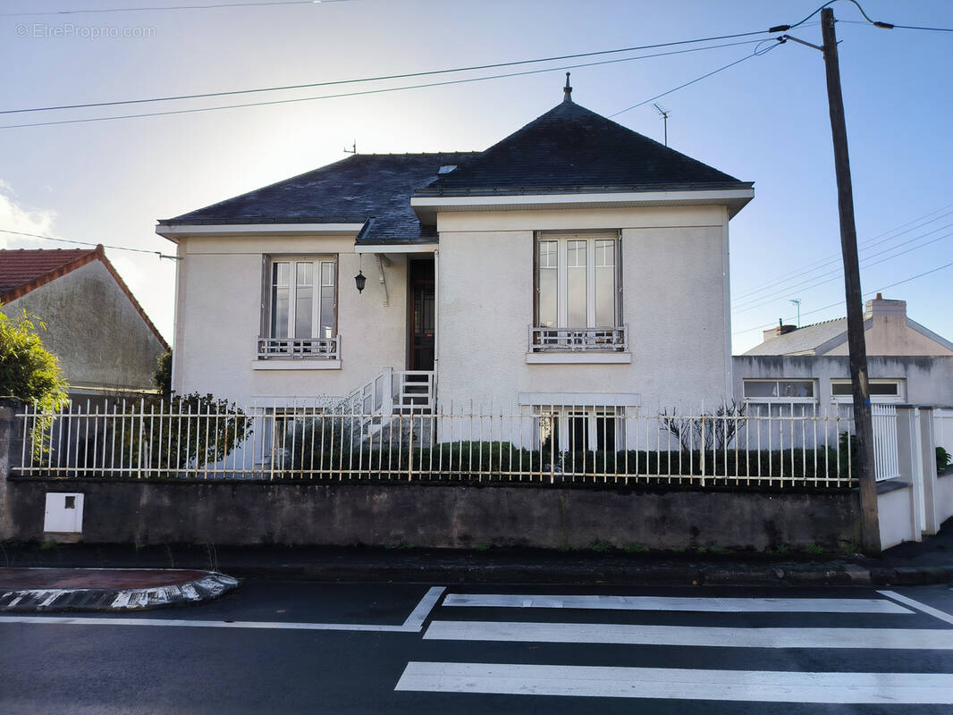 Maison à SAINT-SEBASTIEN-SUR-LOIRE