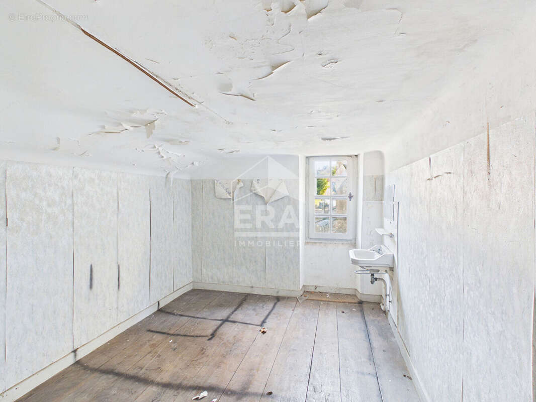 Cambo-Les-Bains - Vente Appartement 5 pièces - Travaux à prévoir - photo 7