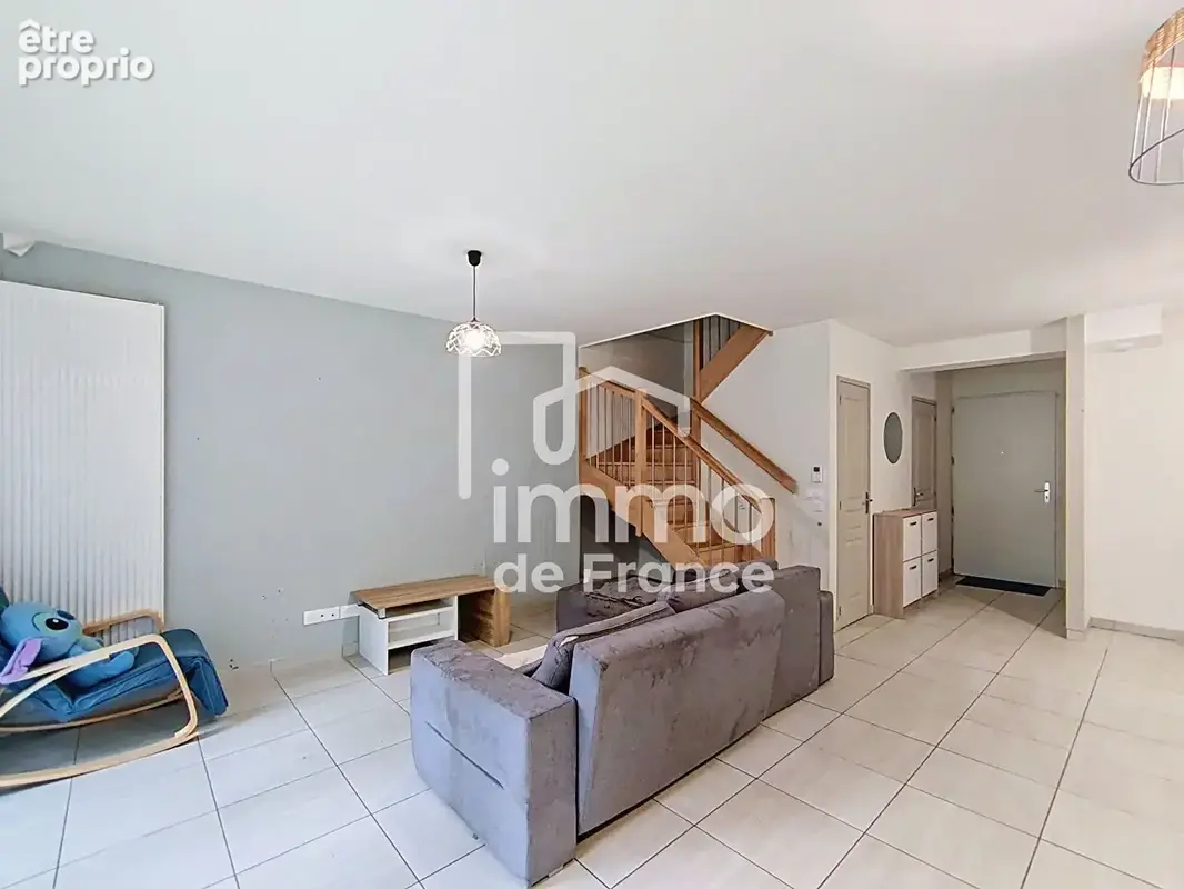 Maison Meximieux T4 - photo 3