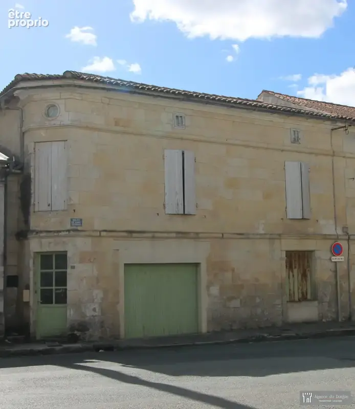 Maison 7 pièces 217 m² à vendre à Champagnolles (17240) - photo 1