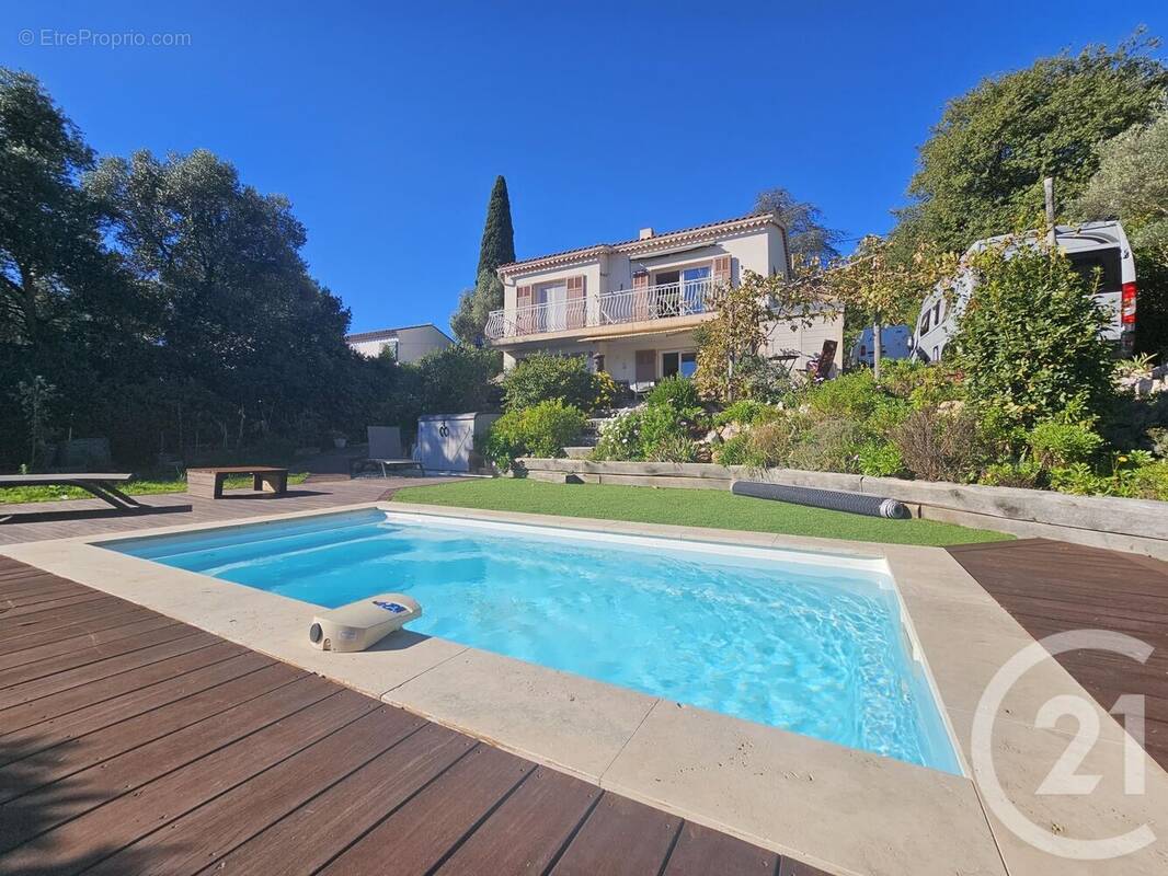 Maison à SIX-FOURS-LES-PLAGES