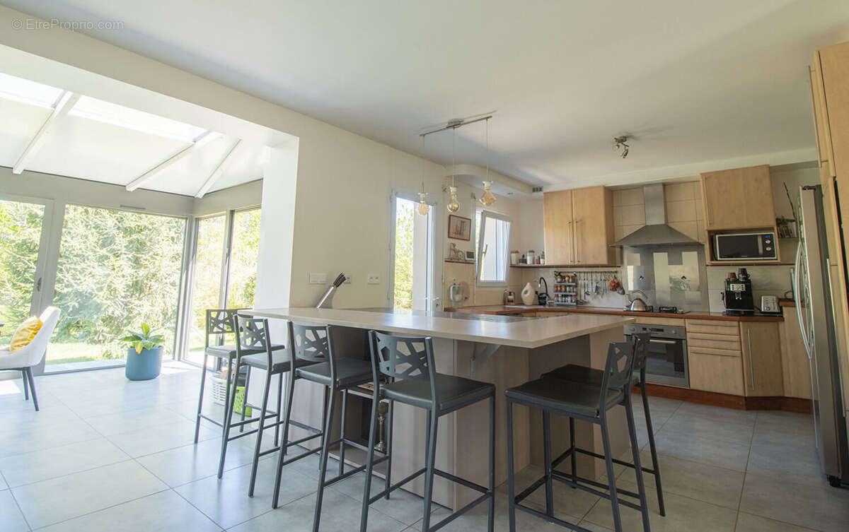 Maison à LONGUE-JUMELLES