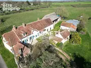 Photo 1 - Maison à SAINT-BONNET-TRONCAIS