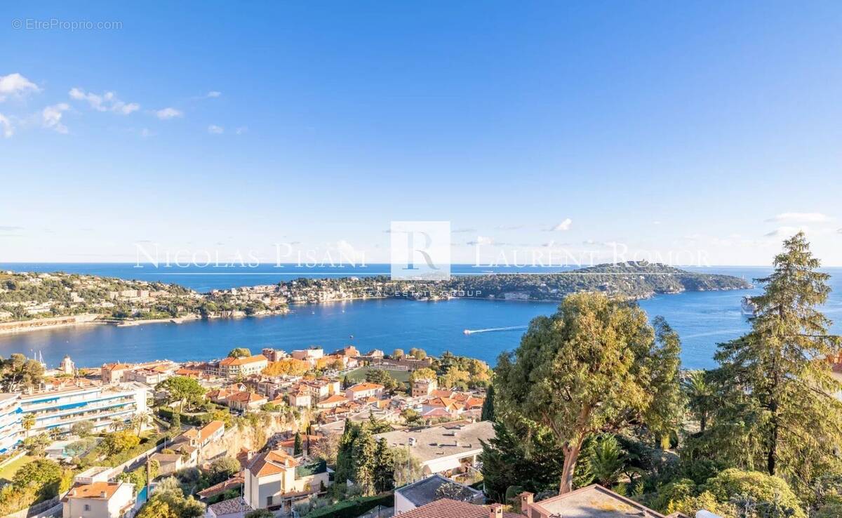 Appartement à VILLEFRANCHE-SUR-MER