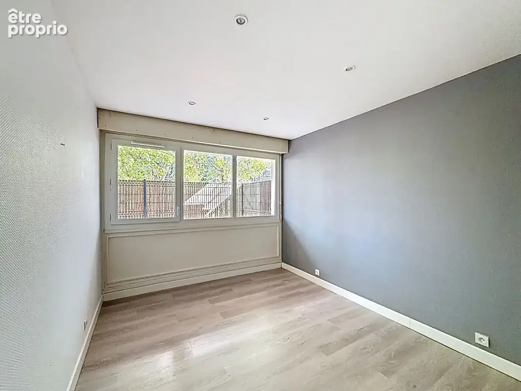 Appartement T4 -78m2-avec terrasse ? Emplacement idéal à Lormont ?4 pièce(s) 77 m2 - photo 6