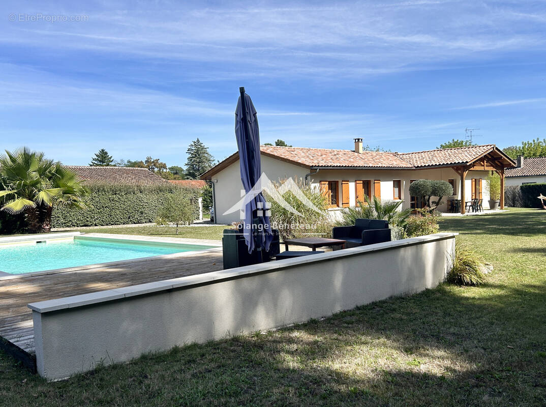 Maison à HOUEILLES