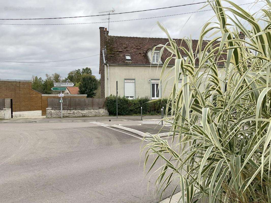 Appartement à LA CHAPELLE-SAINT-LUC