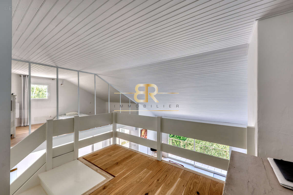 Maison à CHENNEVIERES-SUR-MARNE