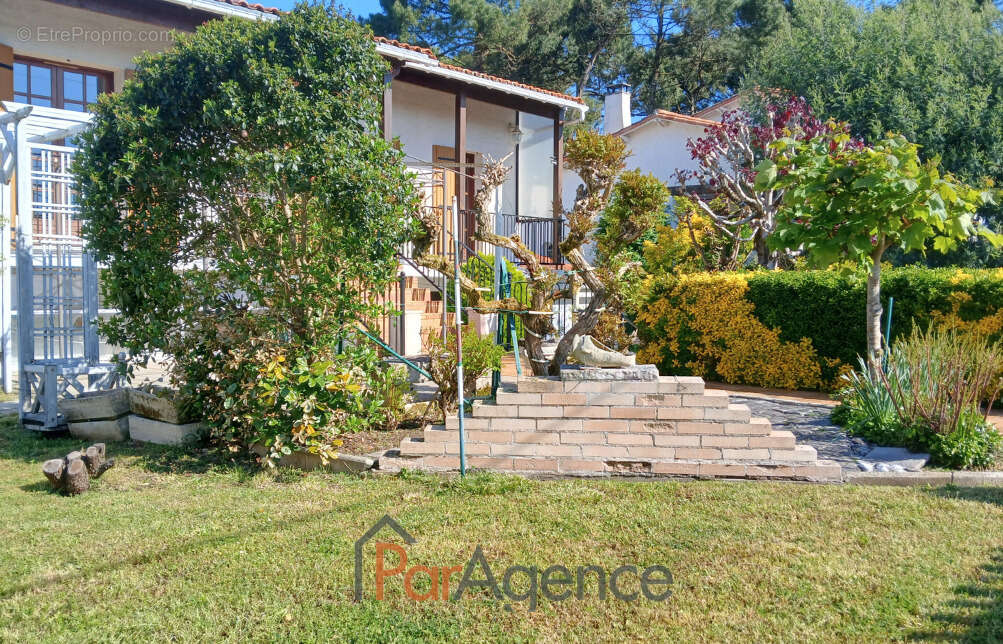 Maison à SAINT-PALAIS-SUR-MER