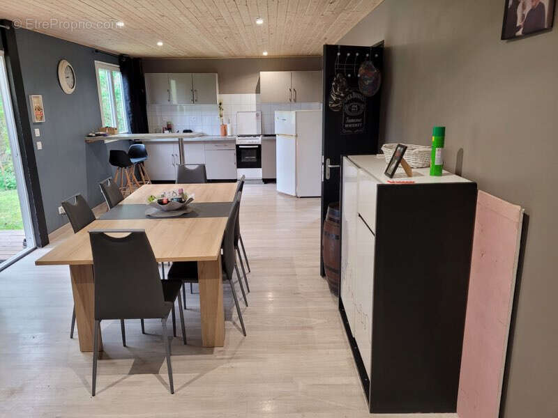 Terrain à ARGOEUVES