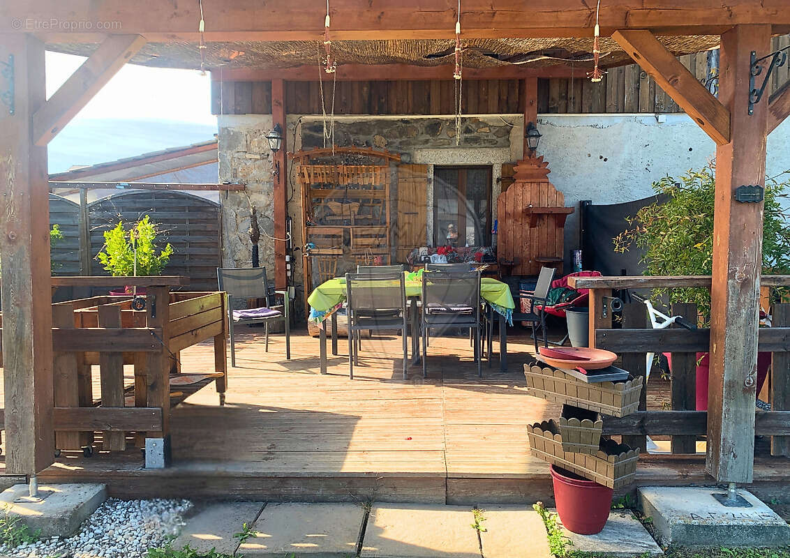 Appartement à SAINT-PIERRE-EN-FAUCIGNY