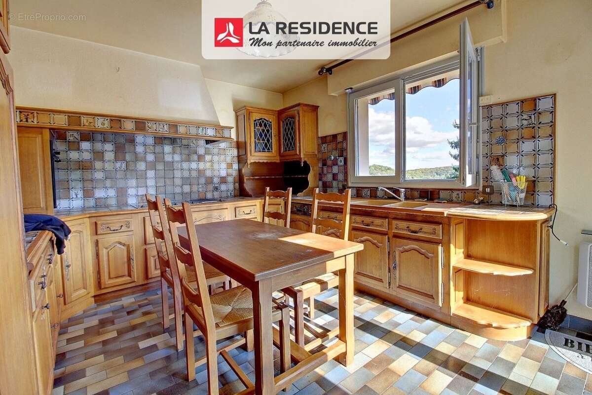 Maison à SAINT-OUEN-DU-TILLEUL