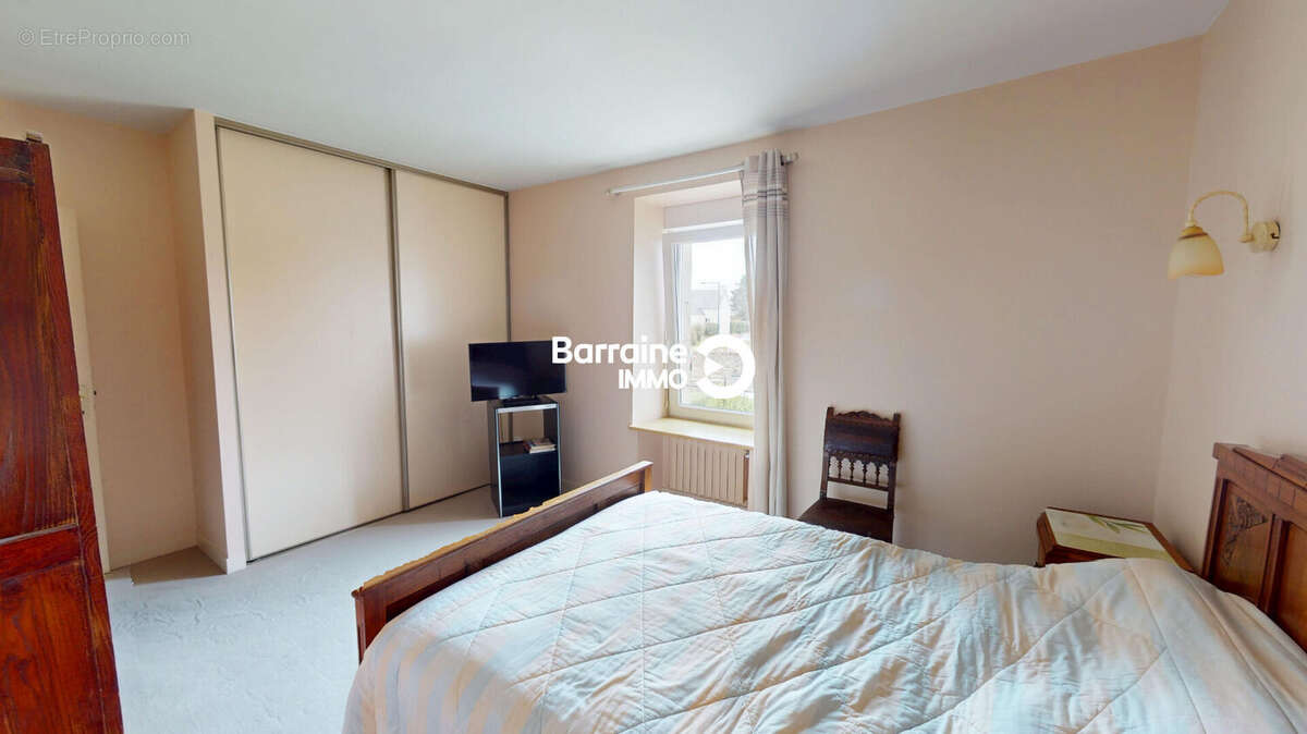 Roscoff  Maison  avec appartement indépendant et beau potentiel d'évolution - photo 8