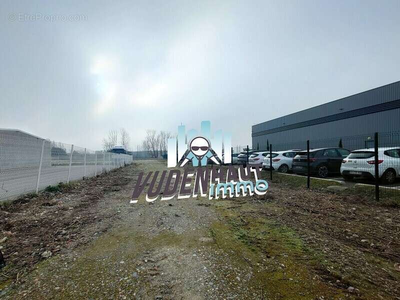 Terrain à LESPINASSE