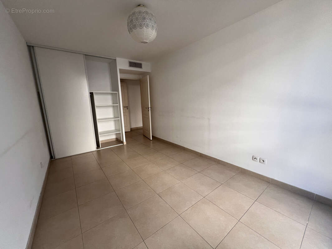 Appartement à MARSEILLE-7E