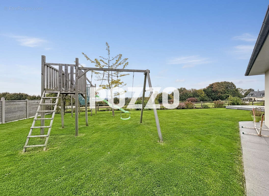 Maison à LE MESNIL-OZENNE