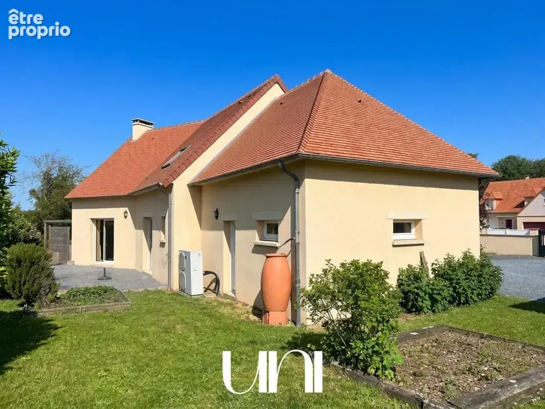 Maison 5 pièces de 148 avec double garage - MONCEAUX EN BESSIN - photo 5