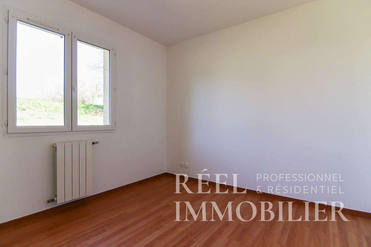 Maison de plain-pied de 104 m2 avec sous sol total - photo 9