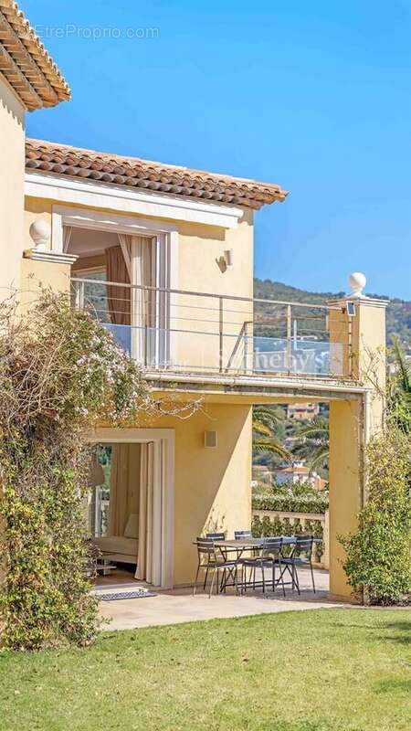 Exclusivité : Villa vue mer avec piscine - Golfe de Saint-Tropez - photo 16