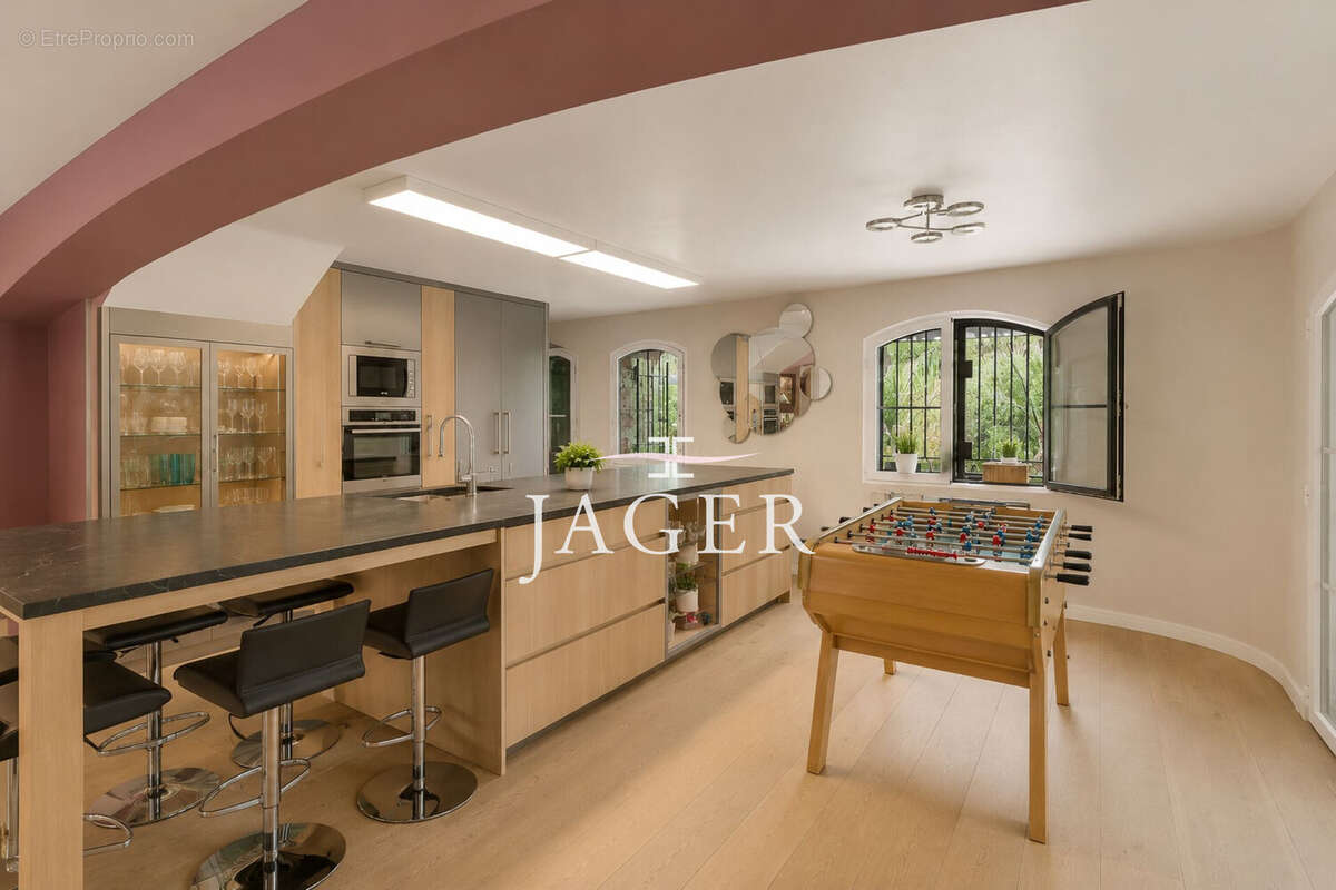 Maison 295 m² à Sainte-Maxime  - photo 6