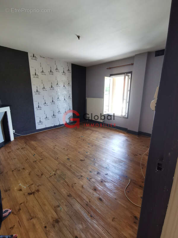 RARE ! Ensemble immobilier de 2 maisons à Landogne (63380) - photo 9