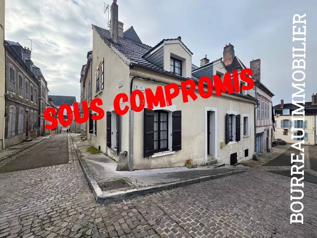 Maison à JOIGNY