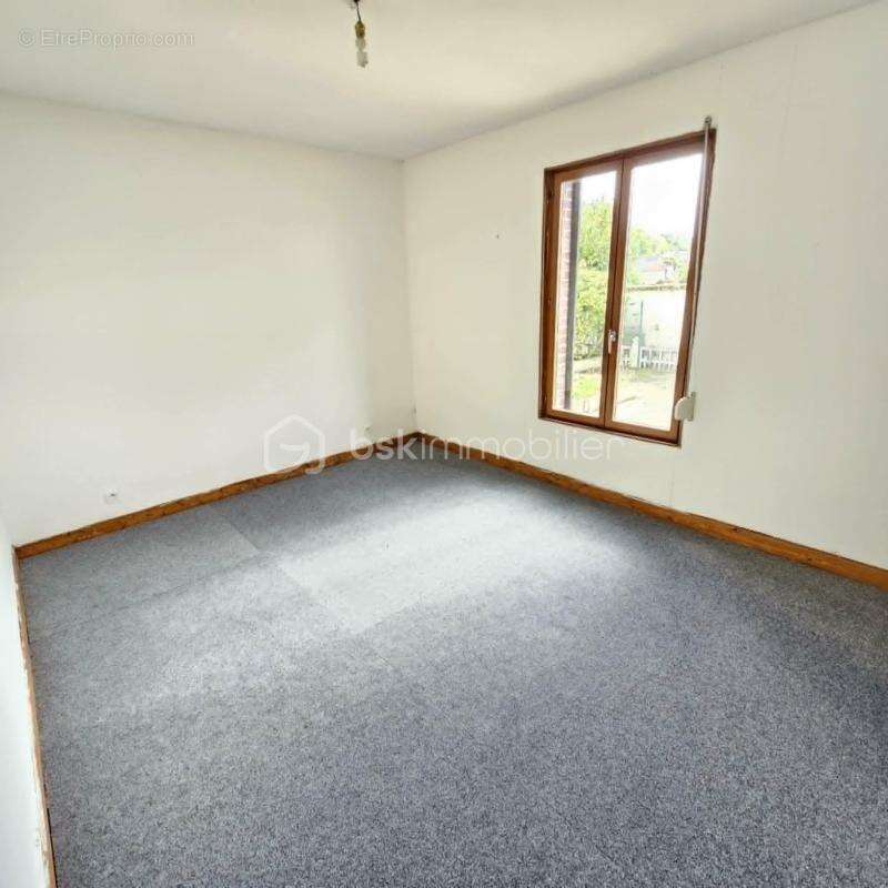 Maison de 113 m2 avec terrain de 700m2 et garages - photo 5