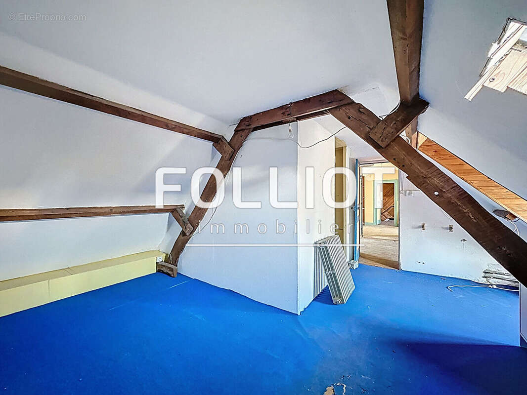 Maison à DONVILLE-LES-BAINS