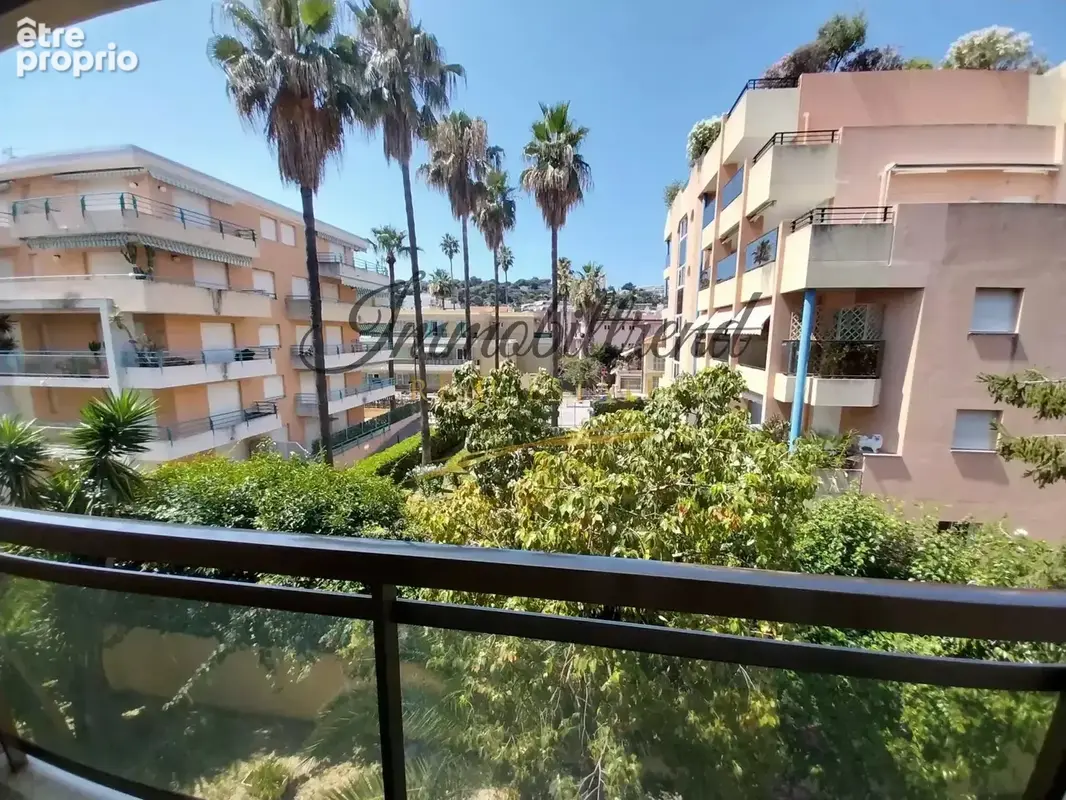 ROQUEBRUNE PLAGE - EXCLUSIVITE !! Lumineux 2 pièces traversant - photo 7