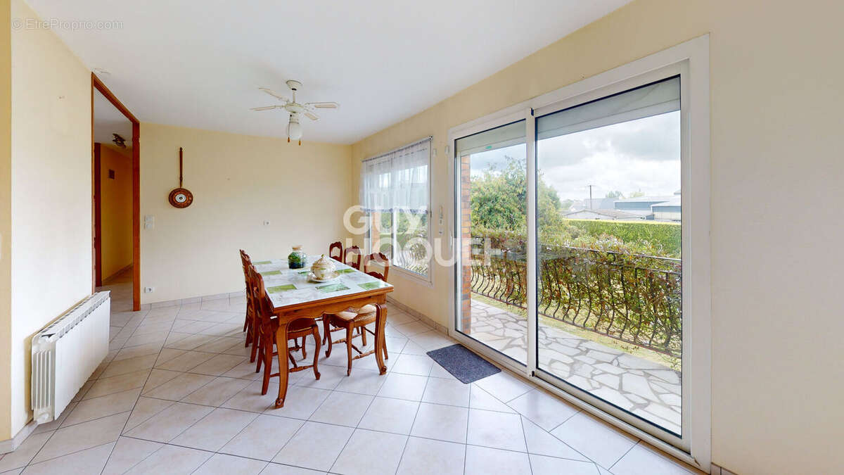 Maison à SAINT-OVIN