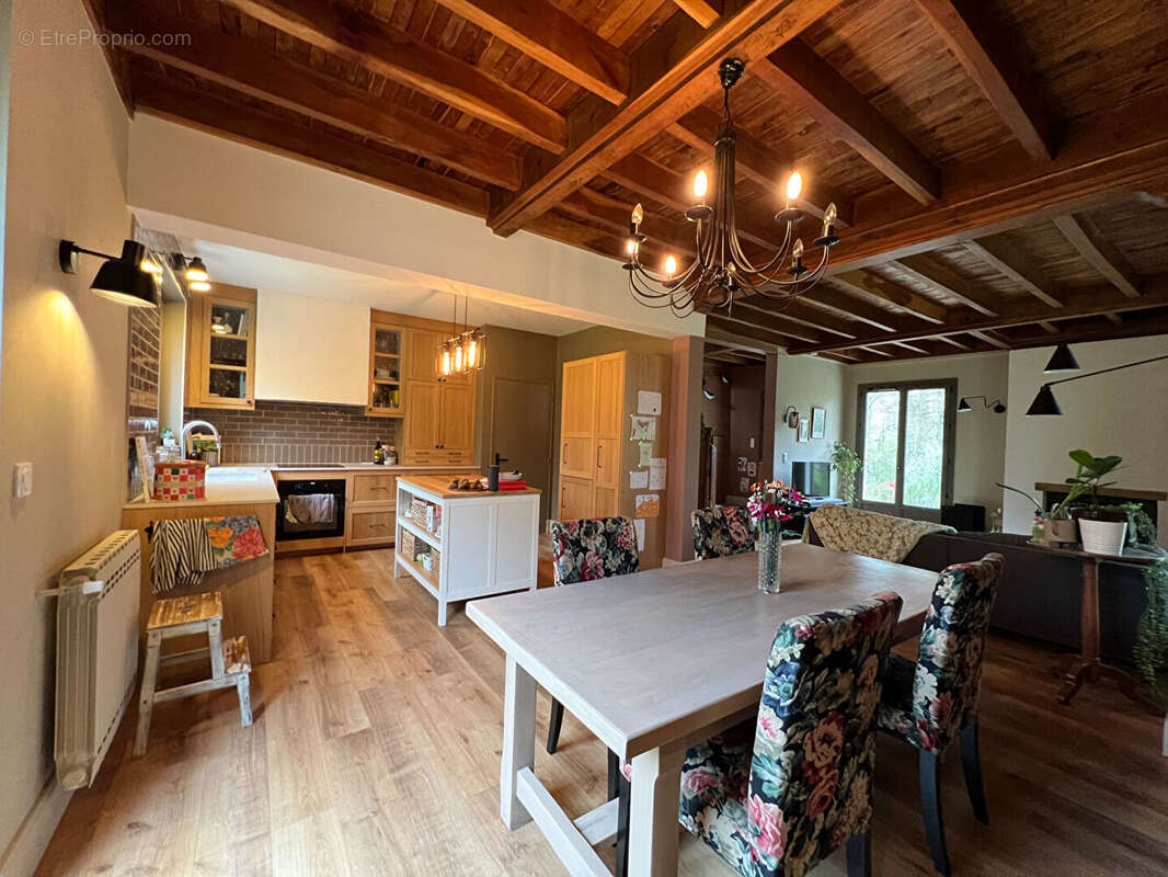 Maison à RAZAC-SUR-L'ISLE