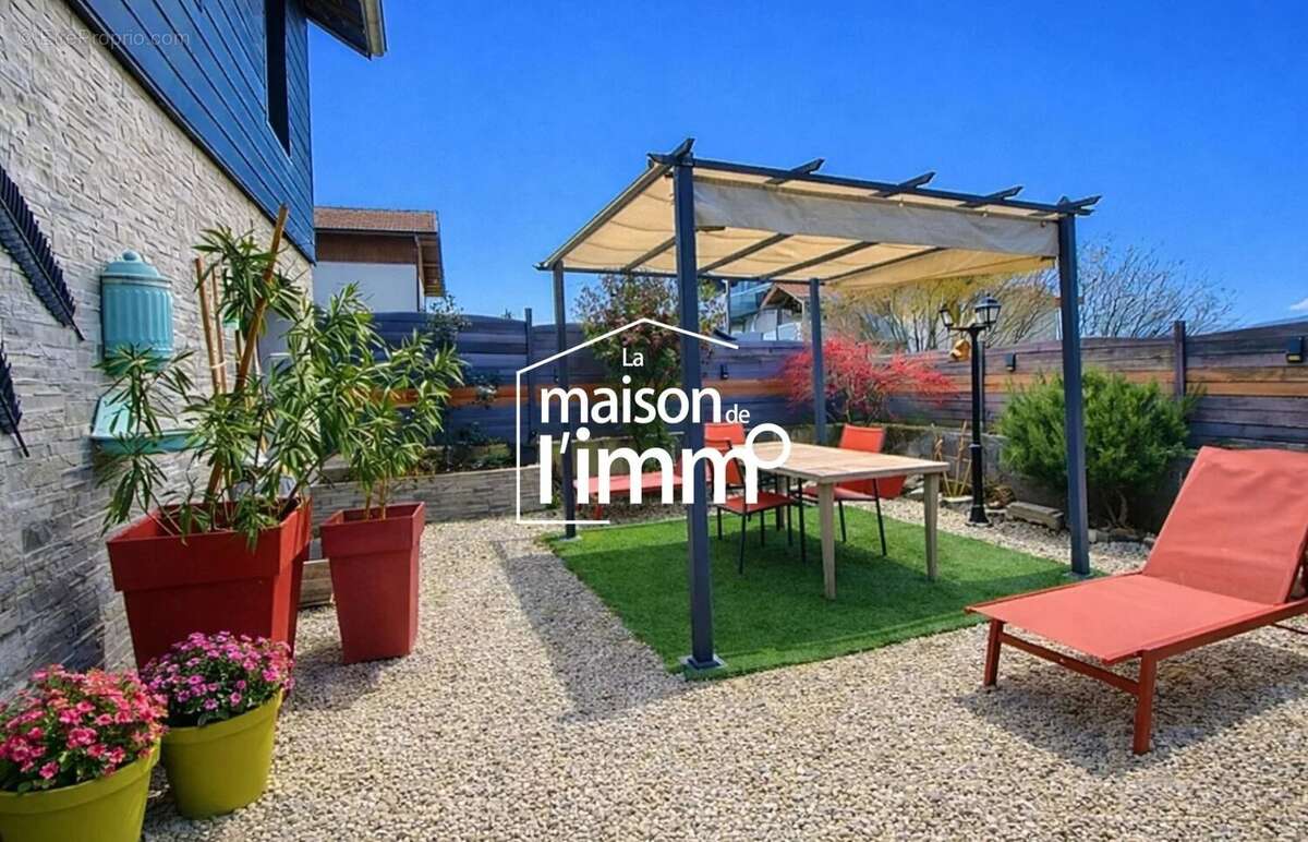 Maison à NEUVECELLE