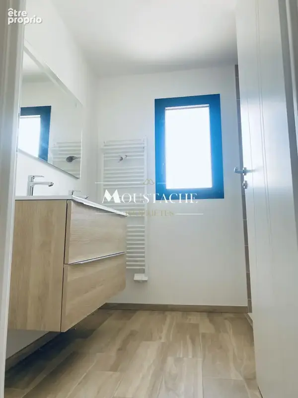 Villa  au style contemporain avec patio - 200 m du centre-ville de vaux sur mer - - photo 5