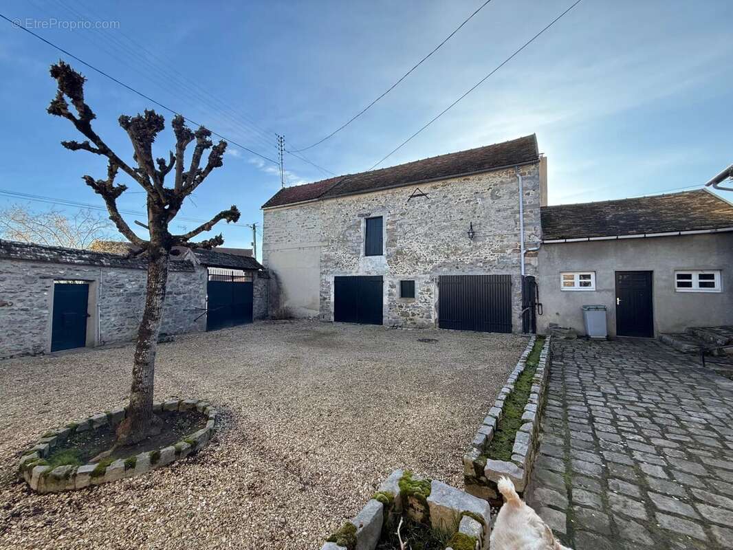 Maison à BOISSY-SOUS-SAINT-YON