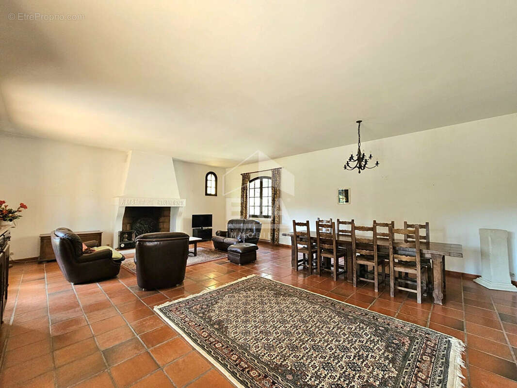 Maison à LANCON-PROVENCE